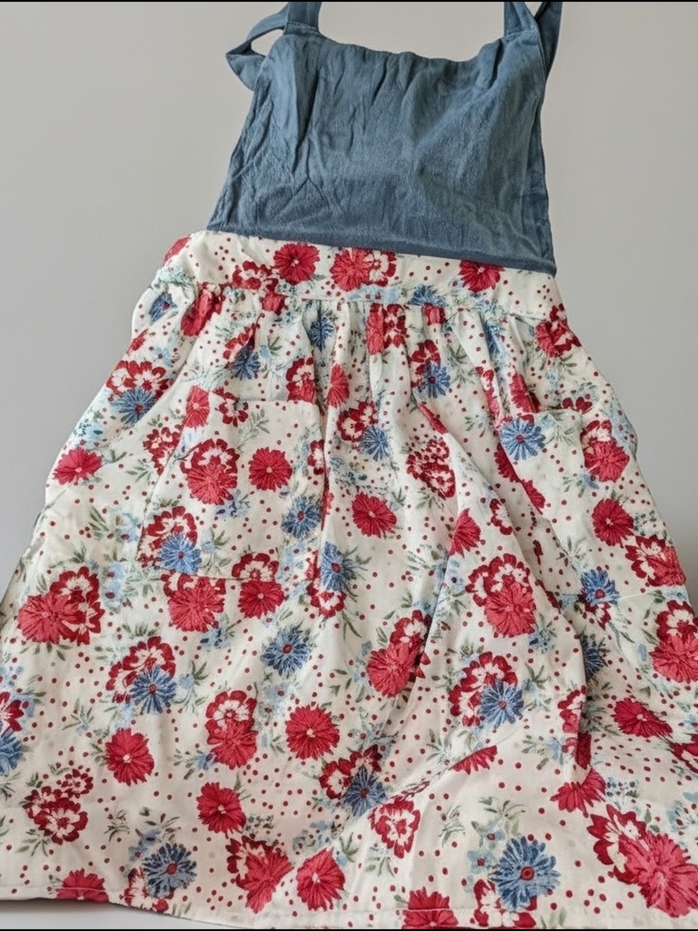 Floral Apron with pockets
